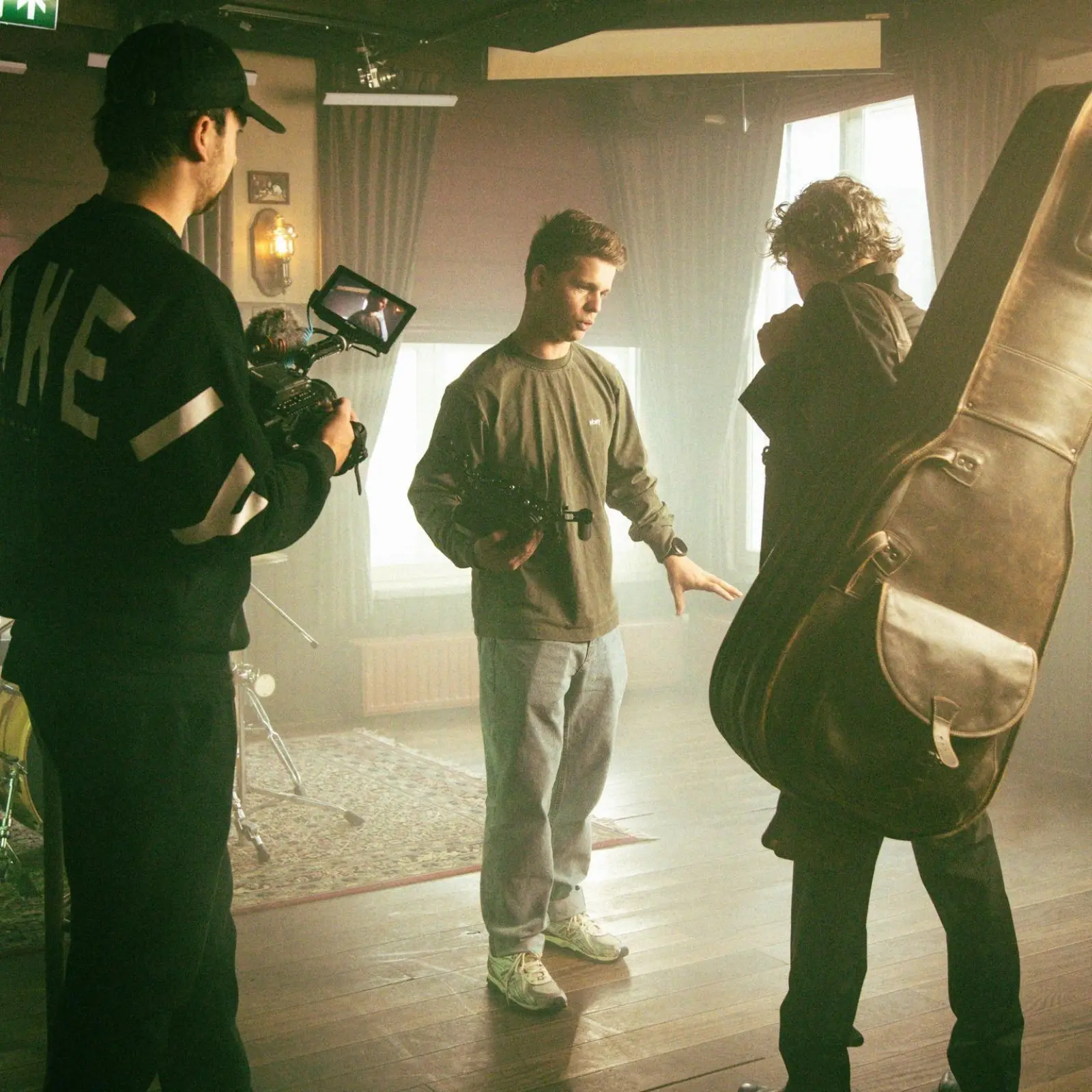 Still from Rowwen Hèze